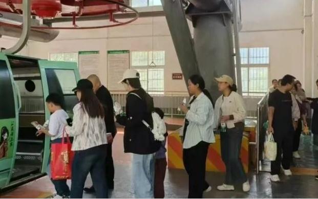 限时疯抢！荆紫仙山景区超值特惠，仅需19.9元，解锁春日浪漫之旅