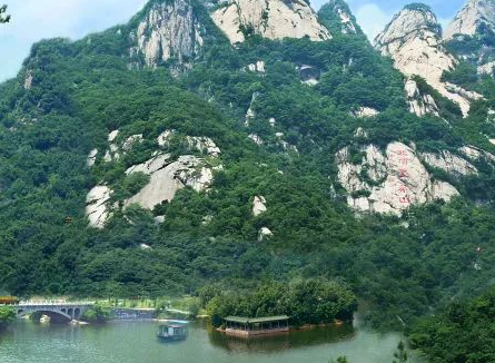 莘莘学子打卡五朵山 -- 青春之旅，梦想起航