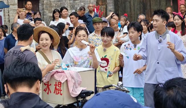 央视主持天团现身大阳古镇节目录制，古镇热度再出圈！！