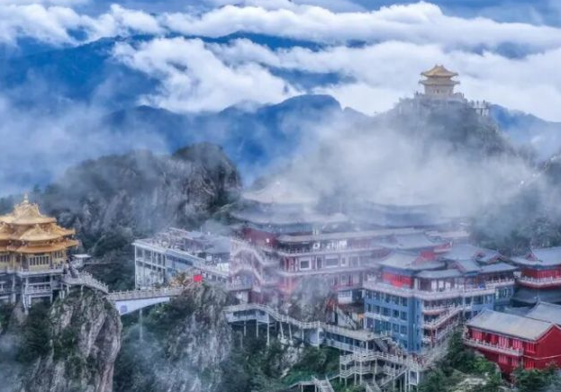 老君山：今日雪来过，这份限定的仙境等你来续~
