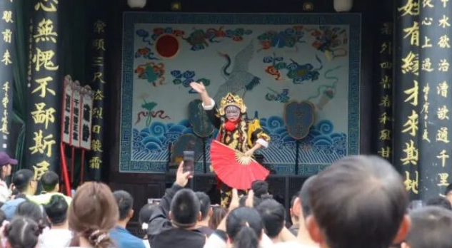 “我们的节日——2025华夏民俗重阳系列活动” 来啦！19 项活动玩转朱仙镇，敬老又好玩~