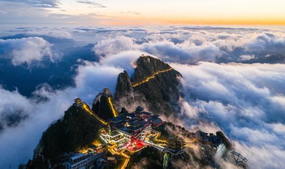 立冬暖意预告丨11月7日，来老君山喝“冬天的第一口热汤”！