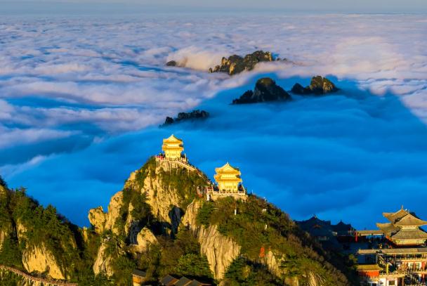 老君山最新日出云海大片，这才是神仙待的地方！