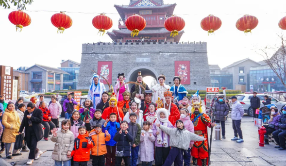 新年第一天，淇县多种活动齐登场！封神、巡游、音乐、汉服…全都有！