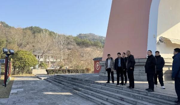 市林业局督导检查灵山风景区森林防火工作