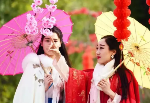 「9.9元春节早鸟票限时开抢」赏民俗、看演出、寻年味...七十二潭邀您过大年!