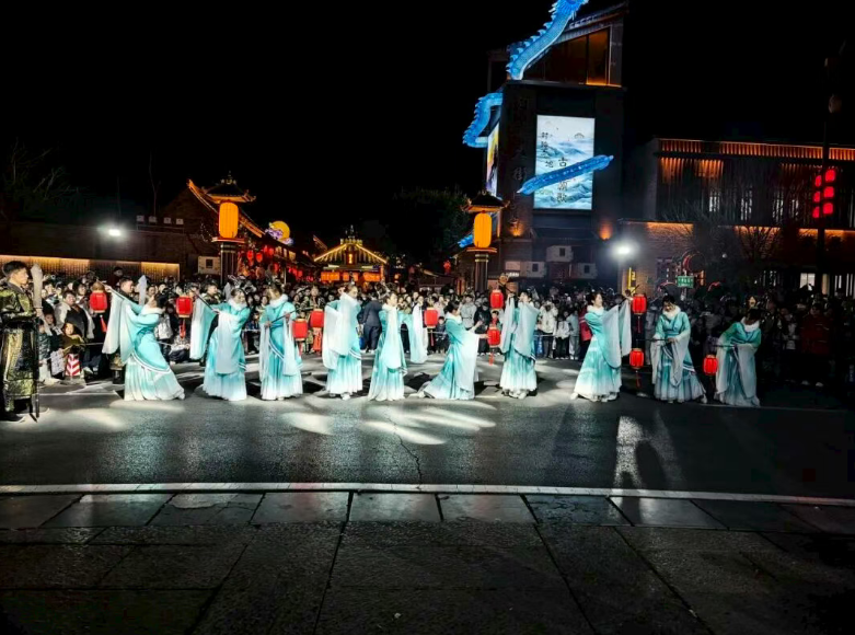 新春游淇县 朝歌过大年|大年初一，淇县封神之夜！朝歌老街、沬水廊桥人潮涌动嗨翻天!