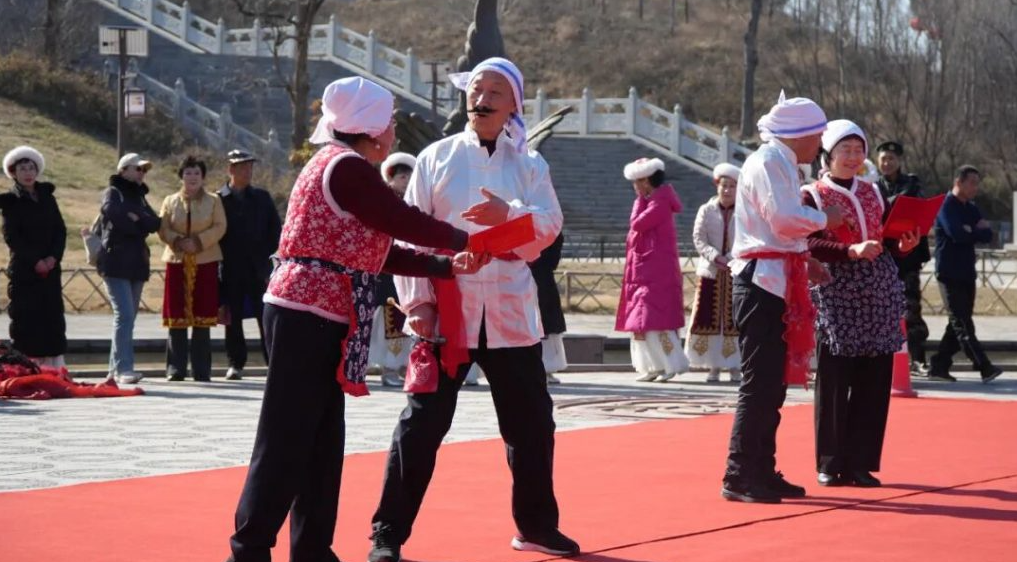 正月初三打卡王屋山，民俗好戏连台，NPC沉浸式互动，热闹值拉满！