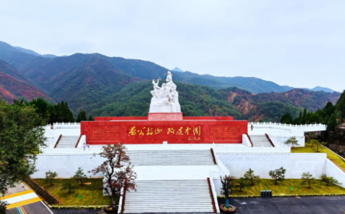 会背《愚公移山》的有福了！王屋山景区放大招，背诵课文《愚公移山》即免票畅游，快来打卡挑战！