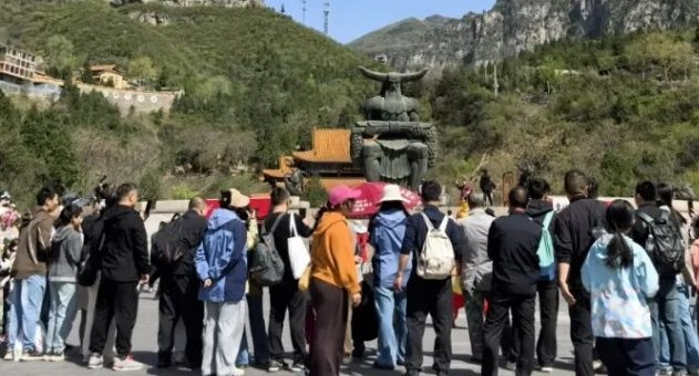 清明假期第二天 | 神农山人气拉满！有图有真相！