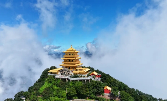 五一赴王屋 | 云海盛景迎客，欢乐活动助兴，暖心服务护航！