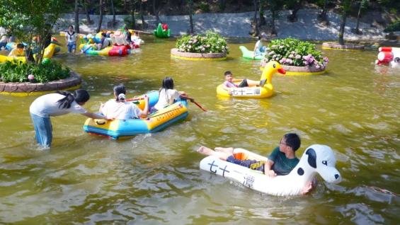出发!把夏天“泡进”七十二潭的山水画里