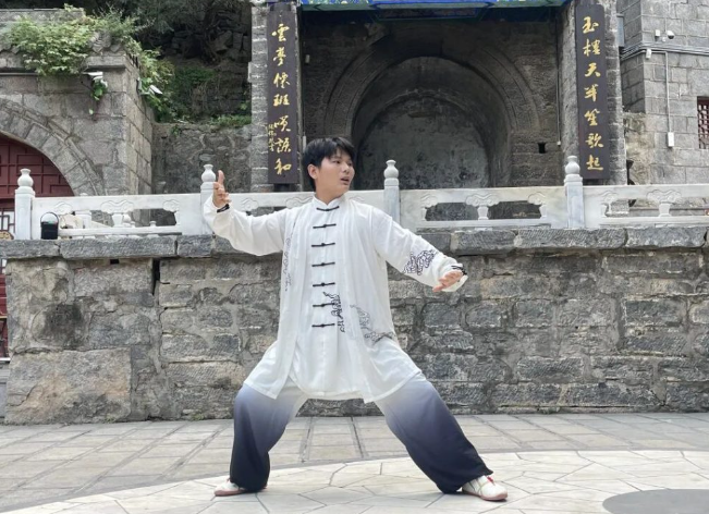 双节相约云梦山！秋景如画好戏连台，精彩又解压！