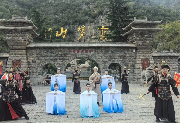 假期过半,云梦山热度不减!剩下几天,别让快乐留白~