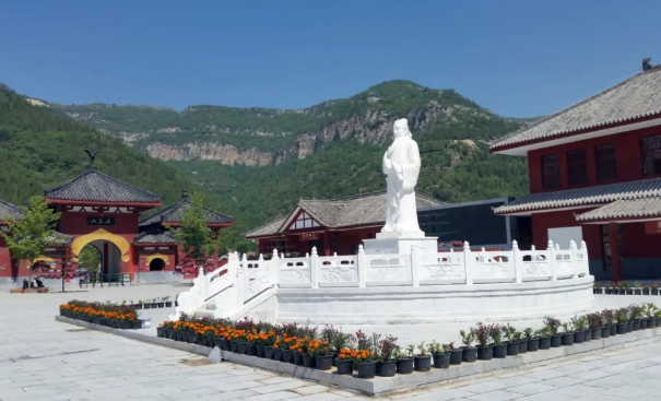 五岩山【第十五届登山节活动马上开始了！】秋高气爽，登高望远，摘柿赏景，好柿发生！