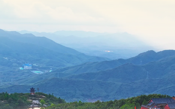错峰出游七十二潭:赏秋戏水,越玩越上瘾